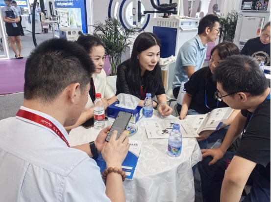 ��ʨ�����(�й�)���޹�˾-Official website